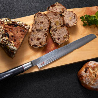 Кухонный нож для хлеба Suncraft Senzo Classic 22 см