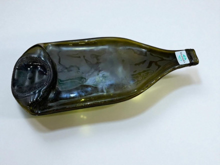 Стеклянная тарелка из сплюснутой бутылки шампанского 1.5 л Mazhura 