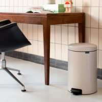 Мусорное ведро Brabantia Pedal Bin 20 л