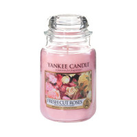 Ароматическая свеча Yankee Candle Свежесрезанные розы 