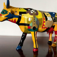 Коллекционная статуэтка Cow Parade корова Picowso's Moosicians, Size L 30×9×20 см Коллекционная статуэтка Cow Parade корова Picowso's Moosicians, Size L 30×9×20 см
