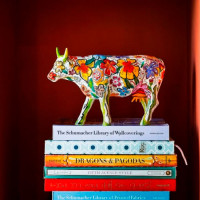 Коллекционная статуэтка Cow Parade корова Vaca Flora, Size L 30×9×20 см Коллекционная статуэтка Cow Parade корова Vaca Flora, Size L 30×9×20 см