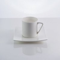 Чашка с блюдцем Sakura Aoue 0.2 л